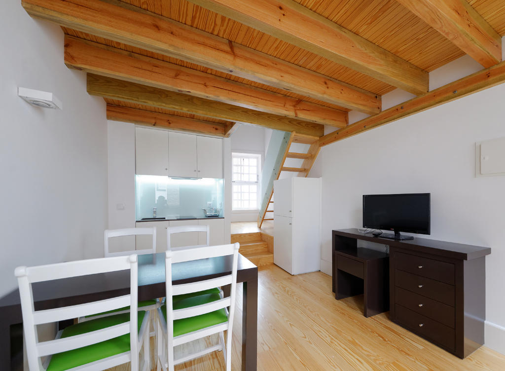 Apartment Lounge